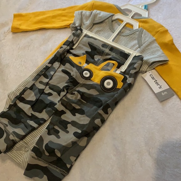 Carter’sThree piece - Picture 3 of 4